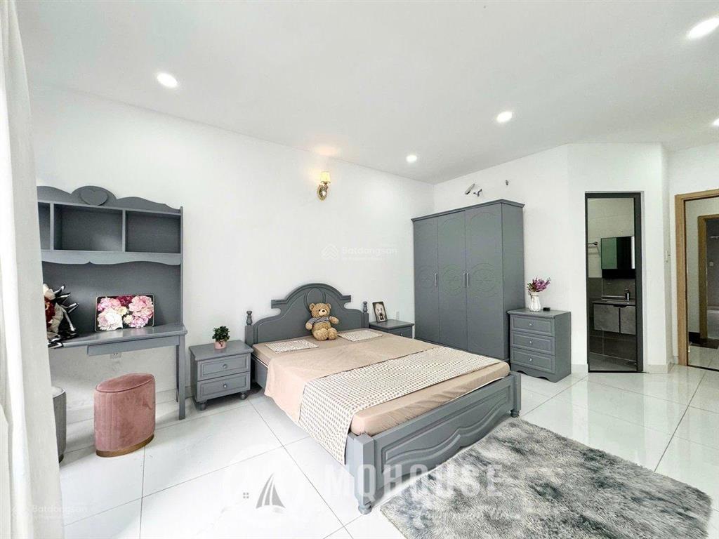 Cho thuê căn hộ ban công full nội thất tiện nghi an ninh ngay phạm văn bạchkcn tân bình