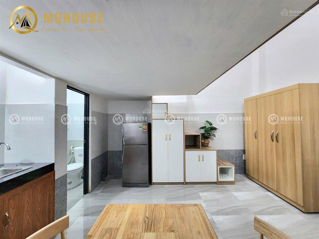 Phòng trọ có gác, full nội thất, an ninh, sạch sẽ, rộng 30m2 ngay công viên hoàng văn thụ