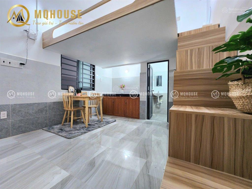 Phòng trọ có gác, full nội thất, an ninh, sạch sẽ, rộng 30m2 ngay công viên hoàng văn thụ