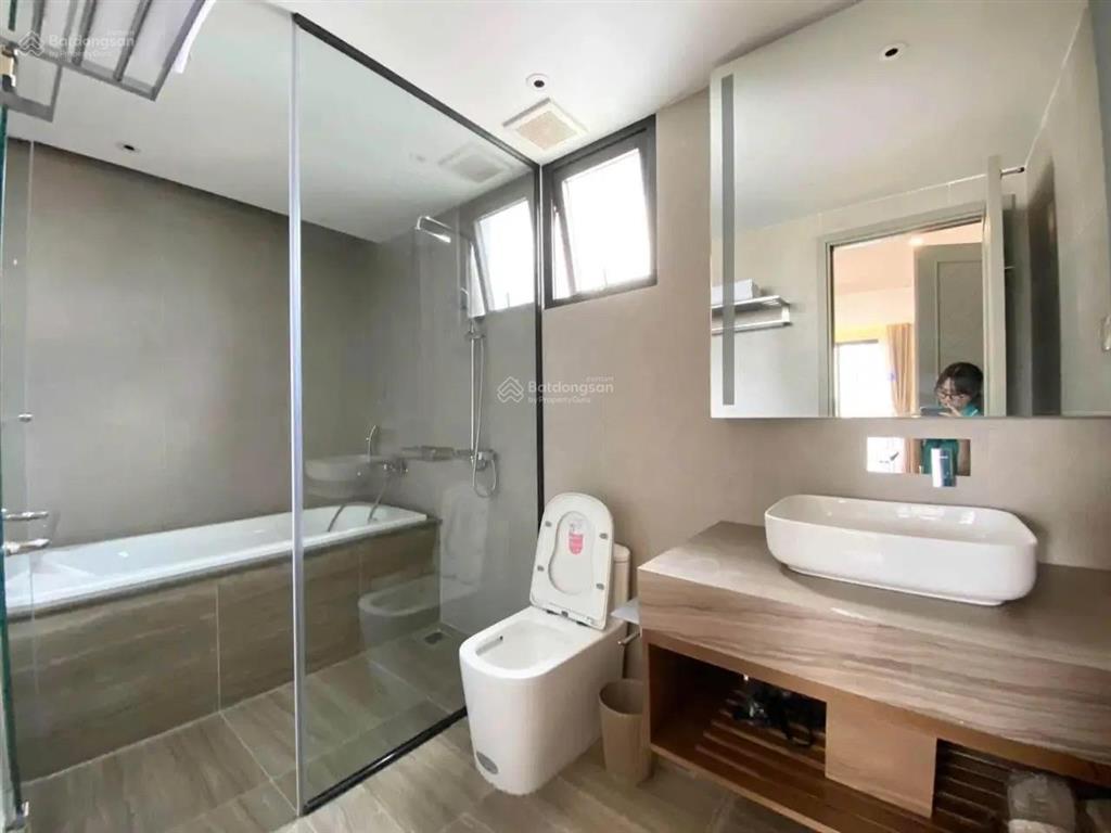 Căn hộ ban công tách bếp cao cấp full nội thất tiện nghi ngay phạm văn đồng