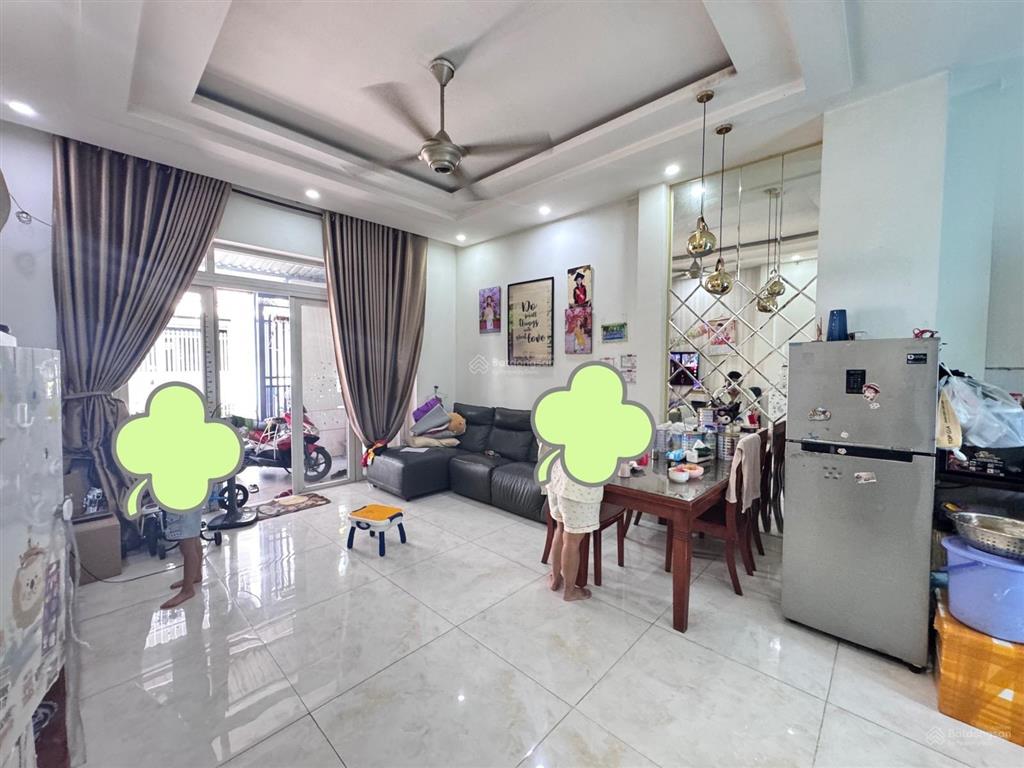 5.6 tỷ nhà 51m2 3 tầng hẻm oto gần vincome lê văn việt q9 chủ rất gấp bán
