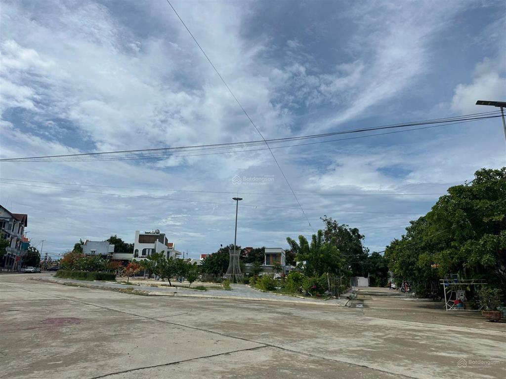 Đất ở đô thị 120m2 2 mặt tiền trước sau mỹ ca bắc cam ranh sổ đỏ riêng đường nhựa 10m 45tr/m2