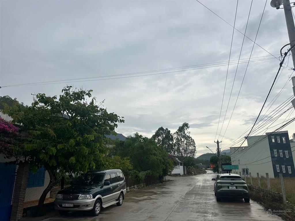 Đất thổ cư nam nha trang đường chính rộng 20m hơn 3 tỷ  gần làng đại học  sungroup