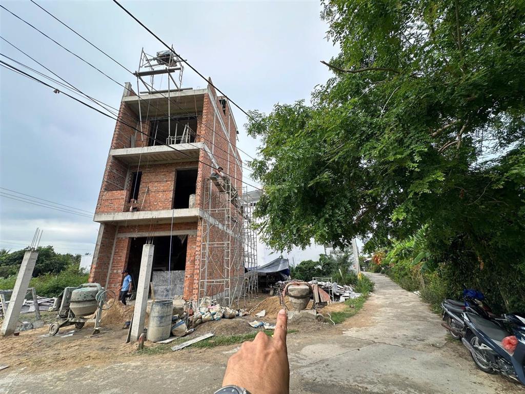 Lô đất góc 2 mặt tiền tây nha trang 81.9m2 bám đường 15.85m đường ô tô 7 chỗ thông d30  2.9 tỷ