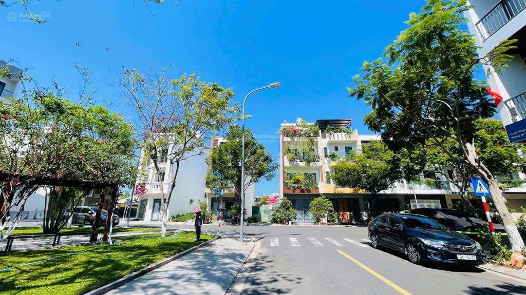 Bán đất đối diện công viên vcn phước long 1 nha trang 75m2 ngang 5m đường 13m 6 tỷ 500