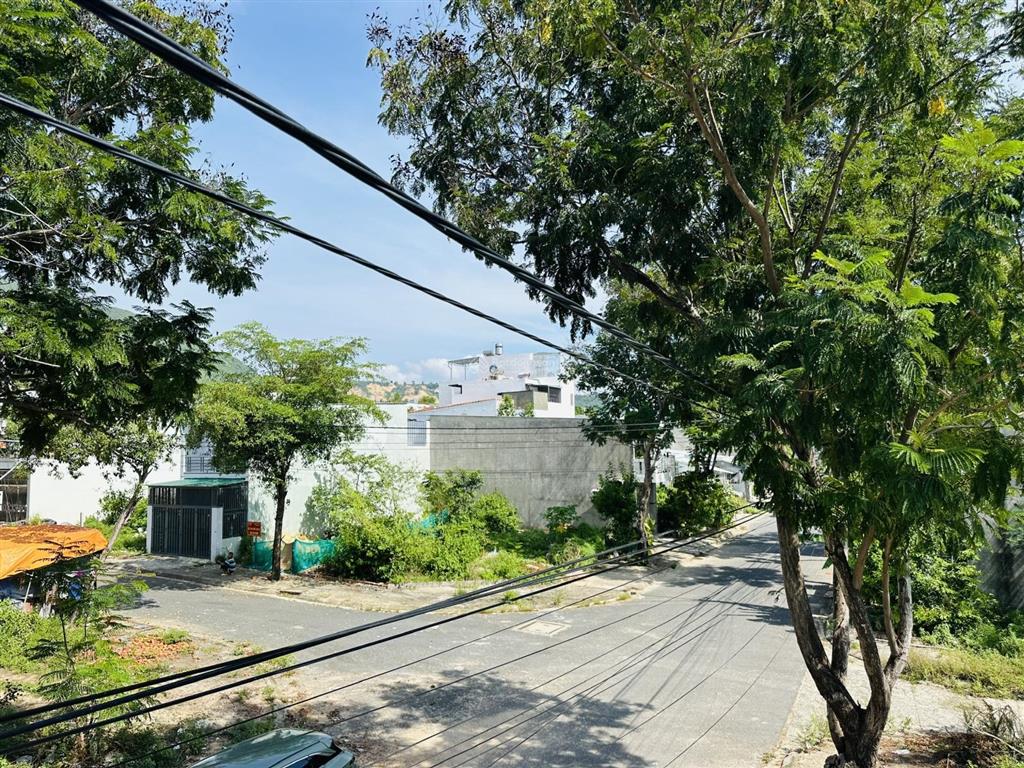 Bán nhà đẹp full giá rẻ trên thị trường khu tái định cư đất lành