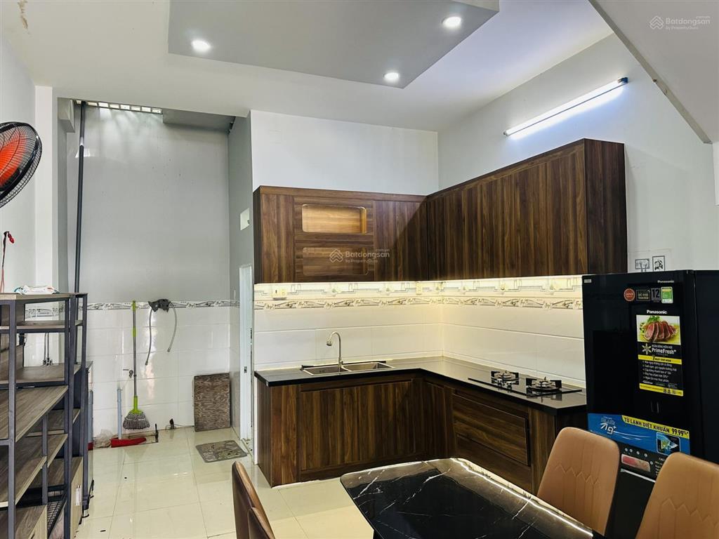 Bán nhà đẹp full giá rẻ trên thị trường khu tái định cư đất lành