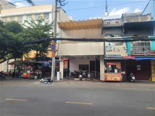 Sang nhượng góc 2 mt cách mạng tháng tám, phường 9, quận 3.