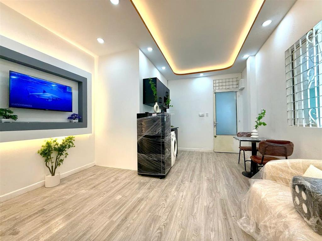 Vibe chill 2pn ban công mới 100%  siêu đẹp  ngay chợ phạm văn hai  tân bình
