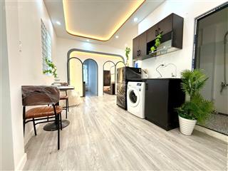 Vibe chill 2pn ban công mới 100%  siêu đẹp  ngay chợ phạm văn hai  tân bình