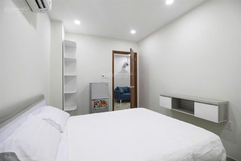 Căn hộ 2 phòng ngủ cao cấp xịn xò gần sân bay cửa sổ  vòng xoay lăng cha cả tân bình