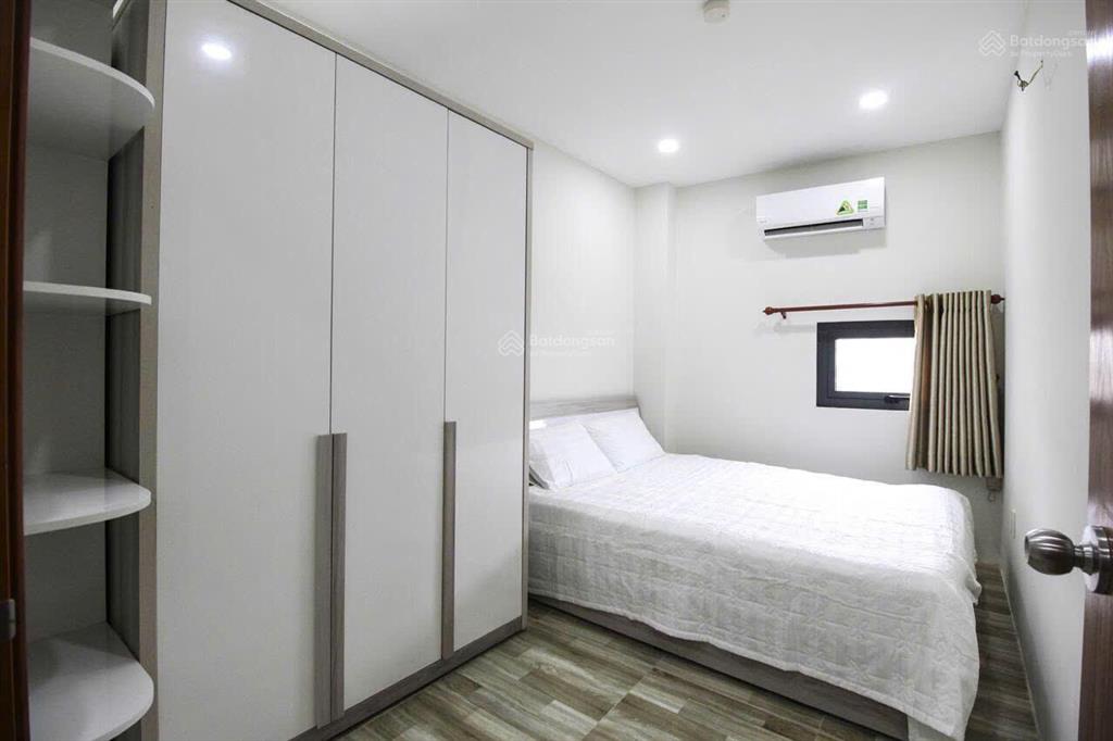 Căn hộ 2 phòng ngủ cao cấp xịn xò gần sân bay cửa sổ  vòng xoay lăng cha cả tân bình