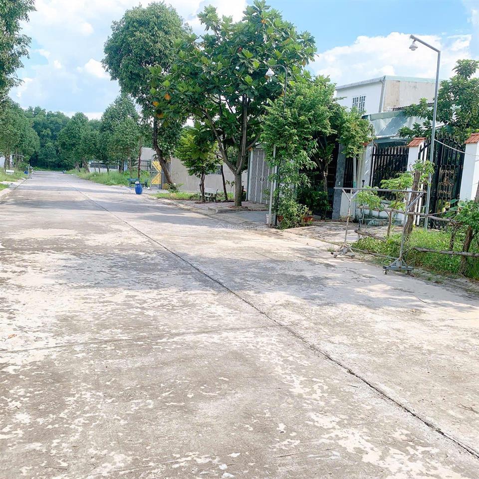Tôi chính chủ cần bán lô l37 đường nl11 , mỹ phước 3, tp. hcm, giá 1.780 tỷ /150m2