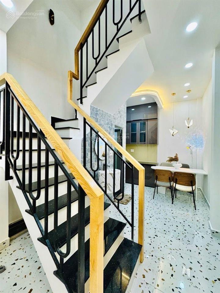 Bán nr 3 phạm văn hai tân bình, 54m2 3 tầng , 4pn