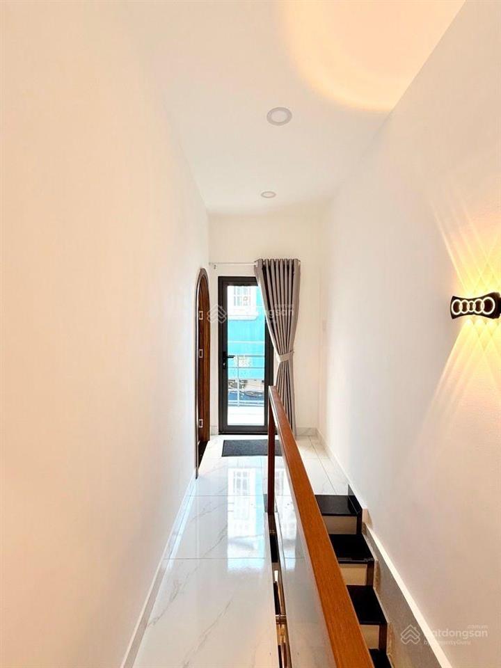 Bán nr btct 2 tầng 36m2 nguyễn bặc chợ phạm văn hai tân hoà tb nhỉnh 5 tỷ.