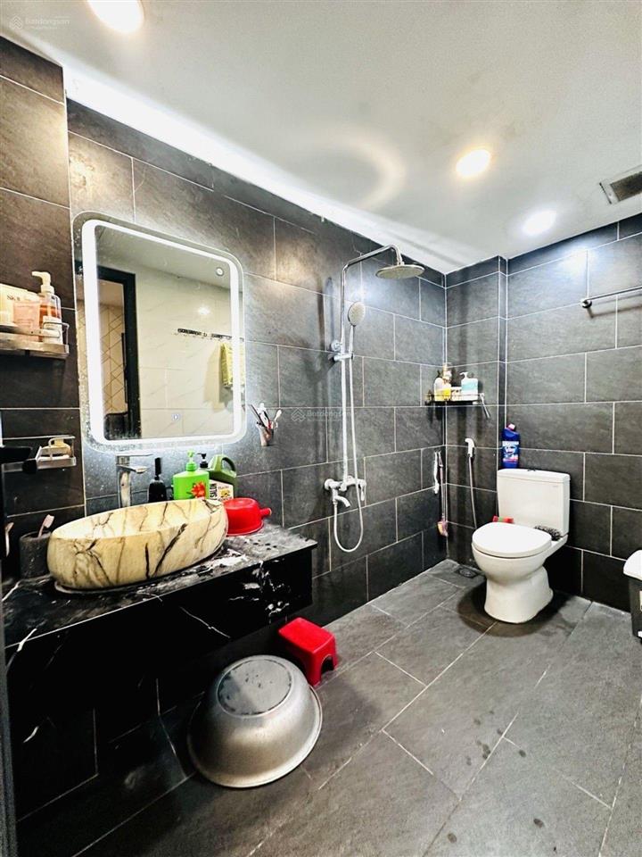 Bán nhà chợ phạm văn hai, 4 tầng 5pn, 46m2 nhỉnh 7 tỷ.