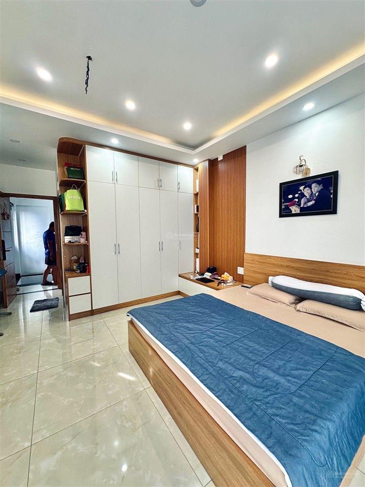 Bán nhà đường tứ hải giáp bắc hải quận 10 5 tầng 40m2 5pn nhỉnh 8 tỷ
