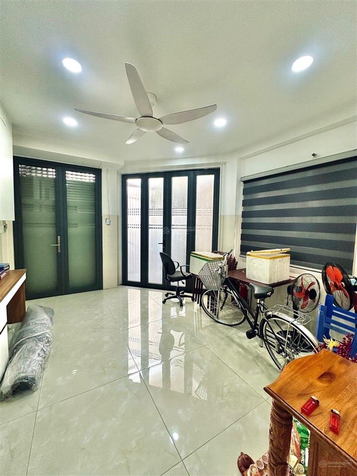Bán nhà đường tứ hải giáp bắc hải quận 10 5 tầng 40m2 5pn nhỉnh 8 tỷ