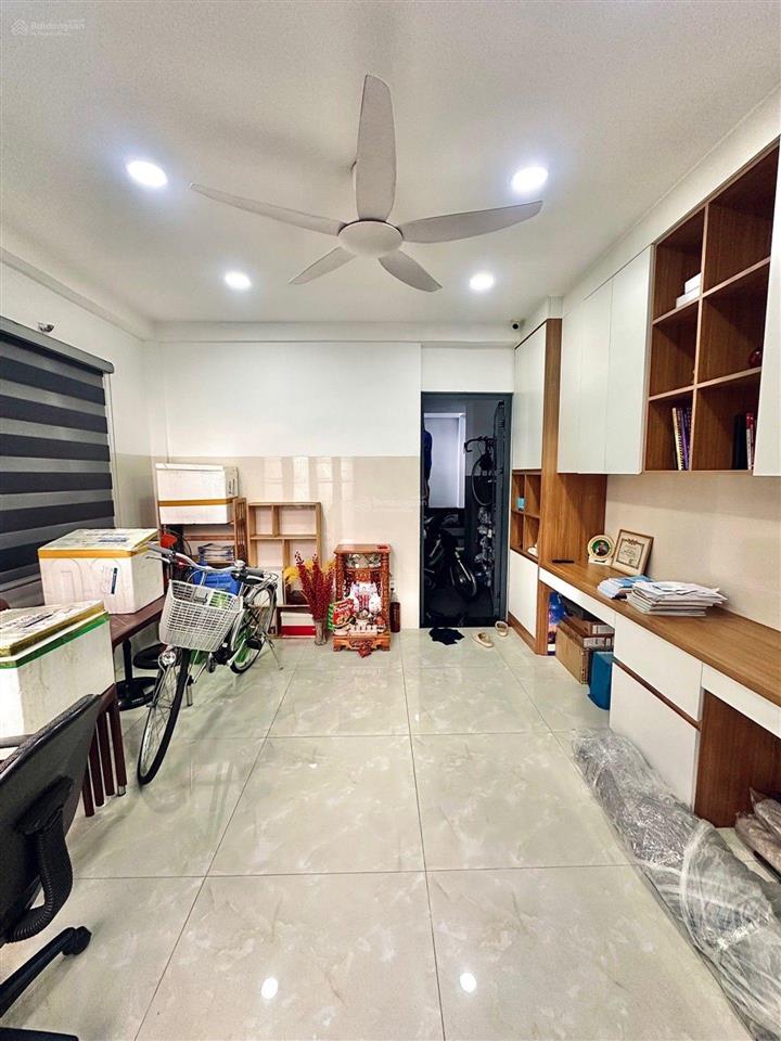 Bán nhà đường tứ hải giáp bắc hải quận 10 5 tầng 40m2 5pn nhỉnh 8 tỷ