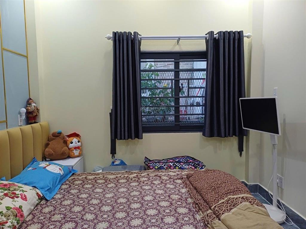 Bán nhà cmt8 32m2 3 tầng, 3pn nhỉnh 4 tỷ, gần bv thống nhất, bảy hiền.