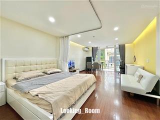 Siêu phâm tân phú, ban công, diện tích 60m2, full nội thất, máy giặt riêng, tách bếp