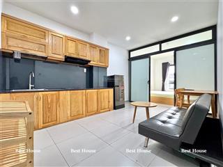 Serviced apartment  căn hộ cao cấp 1pn ban công, tách bếp, full nt, máy giặt riêng, free gym