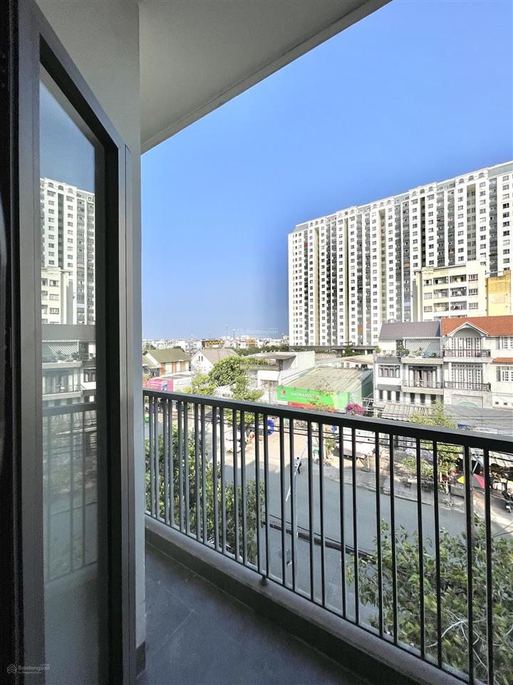 Cho thuê phòng q8, phòng rộng có ban công tại phạm thế hiển giá 4tr1/tháng có máy lạnh