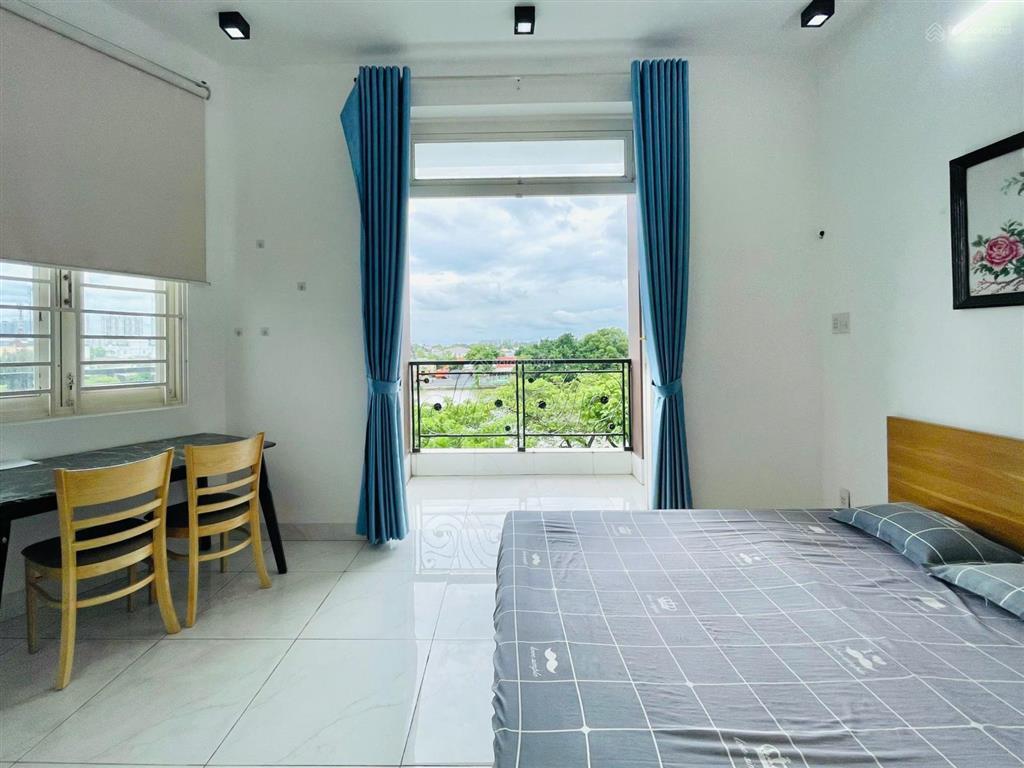 Studio ban công view kênh đẹp chỉ 5.5tr, hiếm còn phòng  phường 15 q8