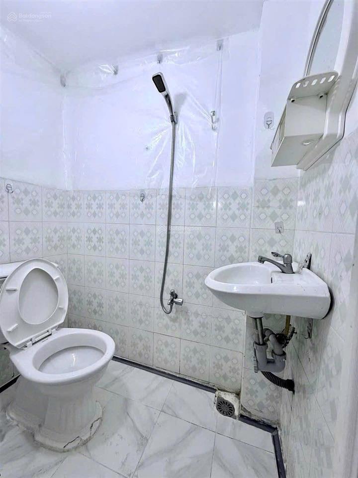 Cho thuê phòng gần cầu chữ y giá 3tr6 phòng sạch sẽ di chuyển dễ qua q1, q5 các quận trung tâm