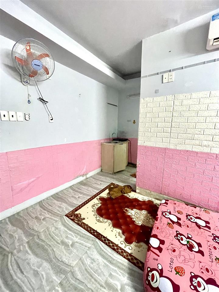 Cho thuê phòng rộng 20m2 ngay tạ quang bửu, giá 3tr5/tháng, nằm gần cầu tạ quang bửu