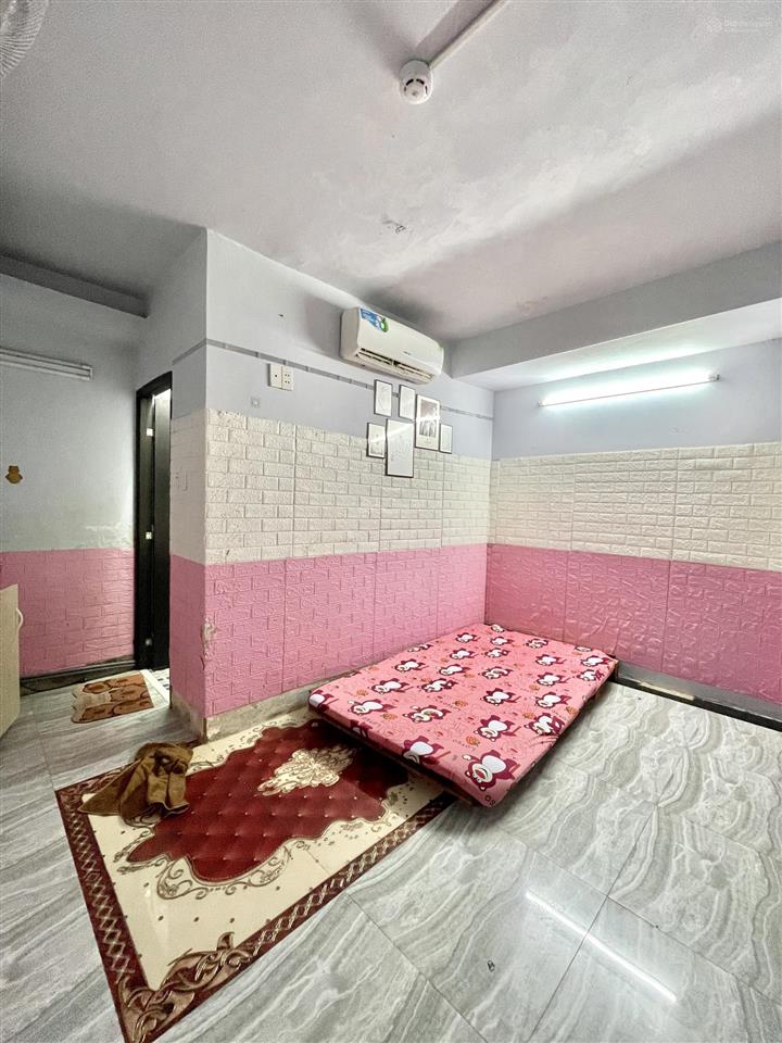 Cho thuê phòng rộng 20m2 ngay tạ quang bửu, giá 3tr5/tháng, nằm gần cầu tạ quang bửu