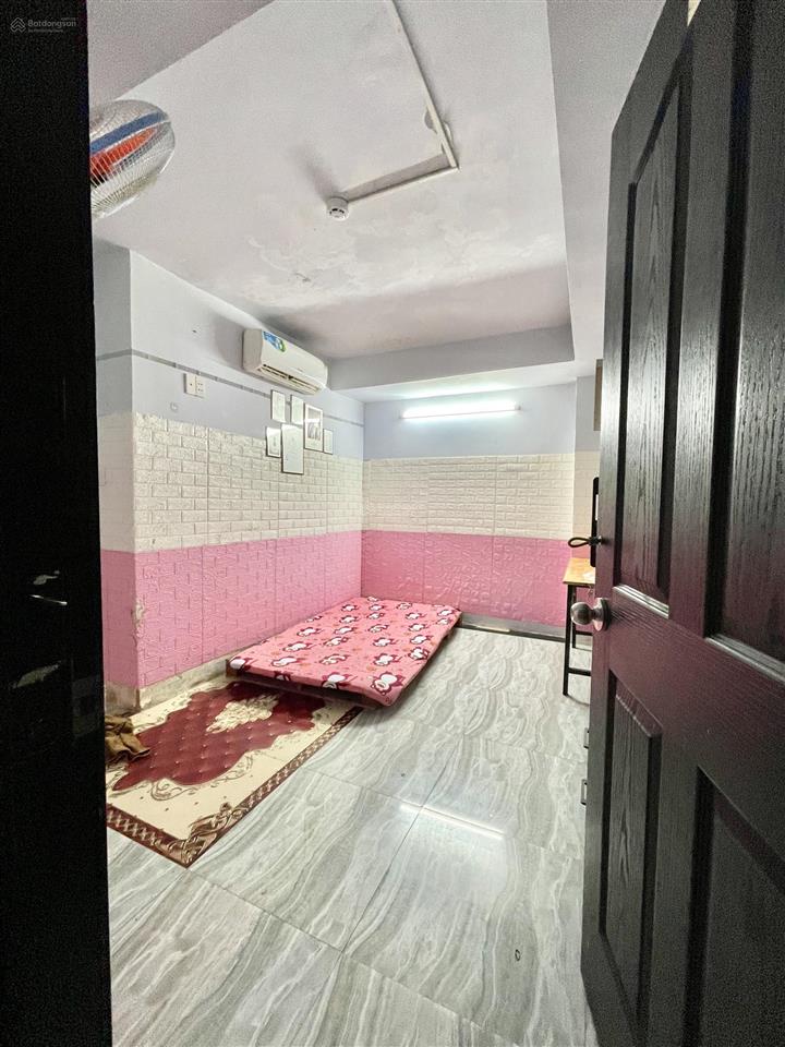 Cho thuê phòng rộng 20m2 ngay tạ quang bửu, giá 3tr5/tháng, nằm gần cầu tạ quang bửu