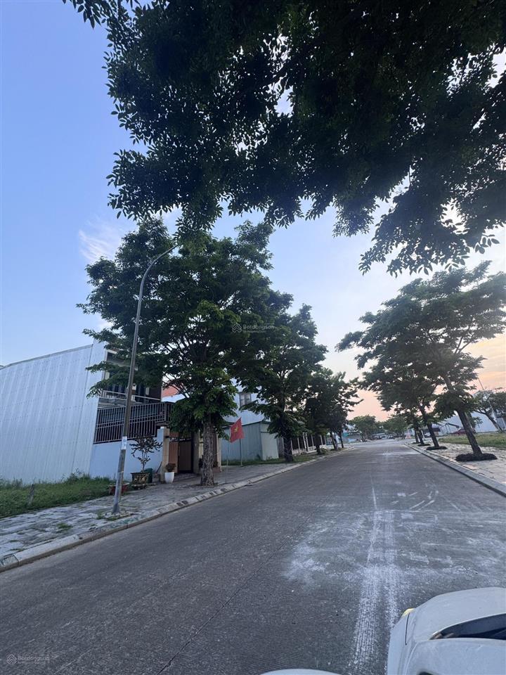 Cần bán đất đẹp golden hills  dễ thanh khoản  giá hợp lý quá chừng  ở hay đầu tư đều hợp gu