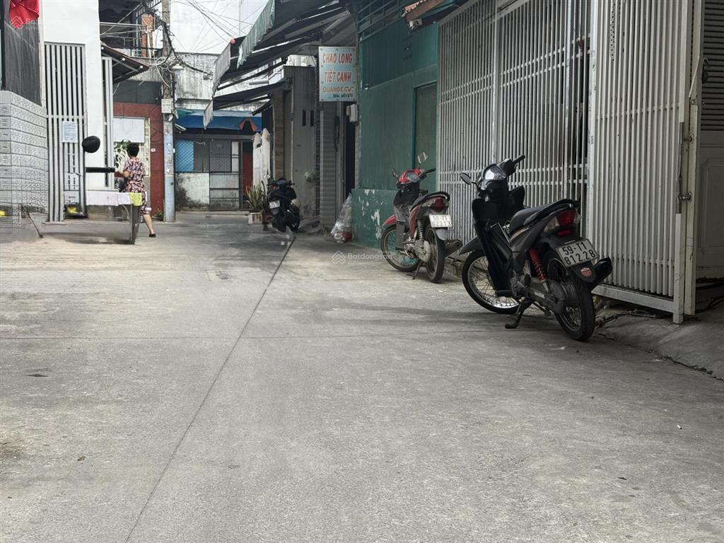 Bán nhà đường phú thọ hoà  (dt 5m x 18m  nở hậu 8,5m)  q. tân phú