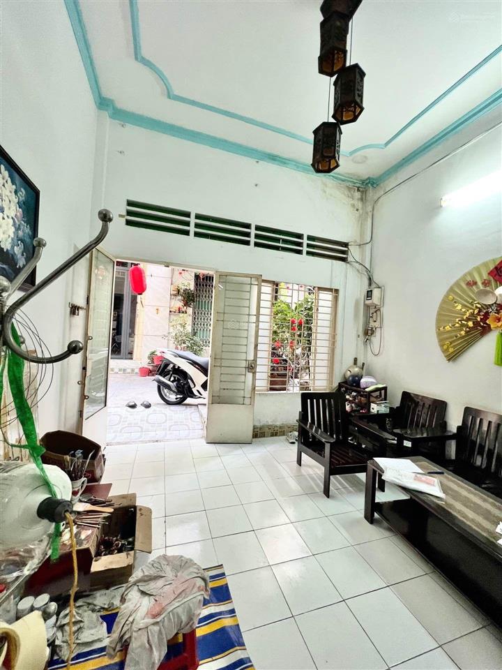 Bán nhà tô hiệu + hòa bình , ( 2 tầng  40m2 ) giáp quận 11  q. tân phú  0978 032 ***