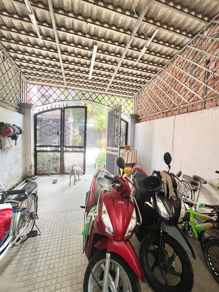 Bán nhà mặt tiền khu nội bộ vườn lài + văn cao  83m2  4 tầng  q. tân phú 097803209