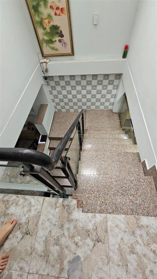 Bán nhà đường lý thánh tông + tô hiệu  4,3m x 13m  2 tầng  nhỉnh 5 tỷ  0978 032 ***