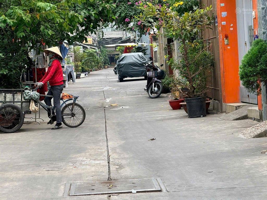 Bán nhà khuông việt, p. phú trung, q. tân phú  (72m², 3 tầng)  hẻm xe hơi  0978 032 ***