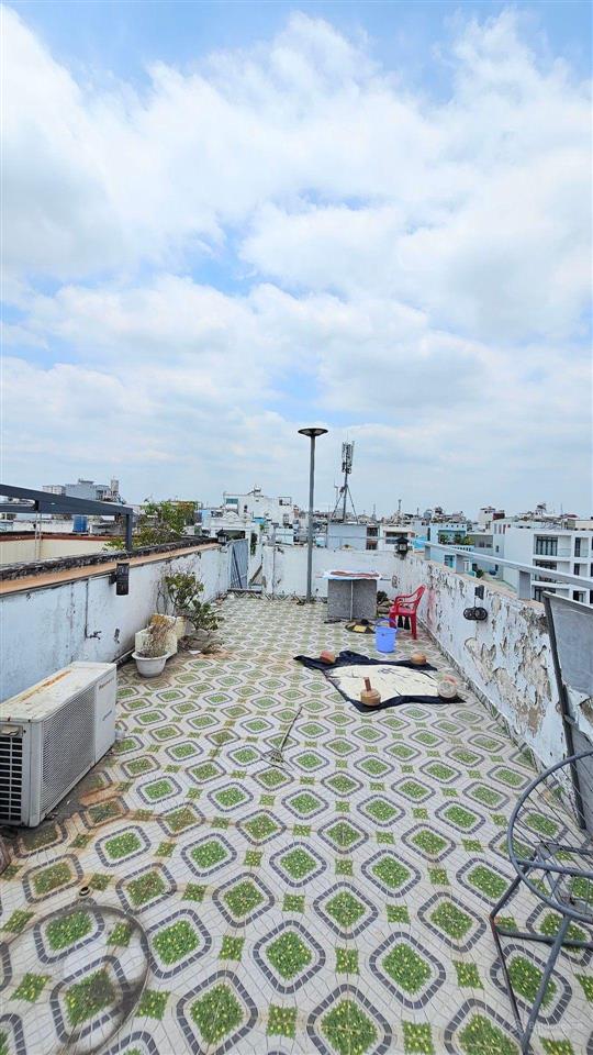 Bán nhà mặt tiền đường tây sơn 4x18m  4 tầng quận tân phú  giá chỉ 7,7 tỷ  0914 443 ***
