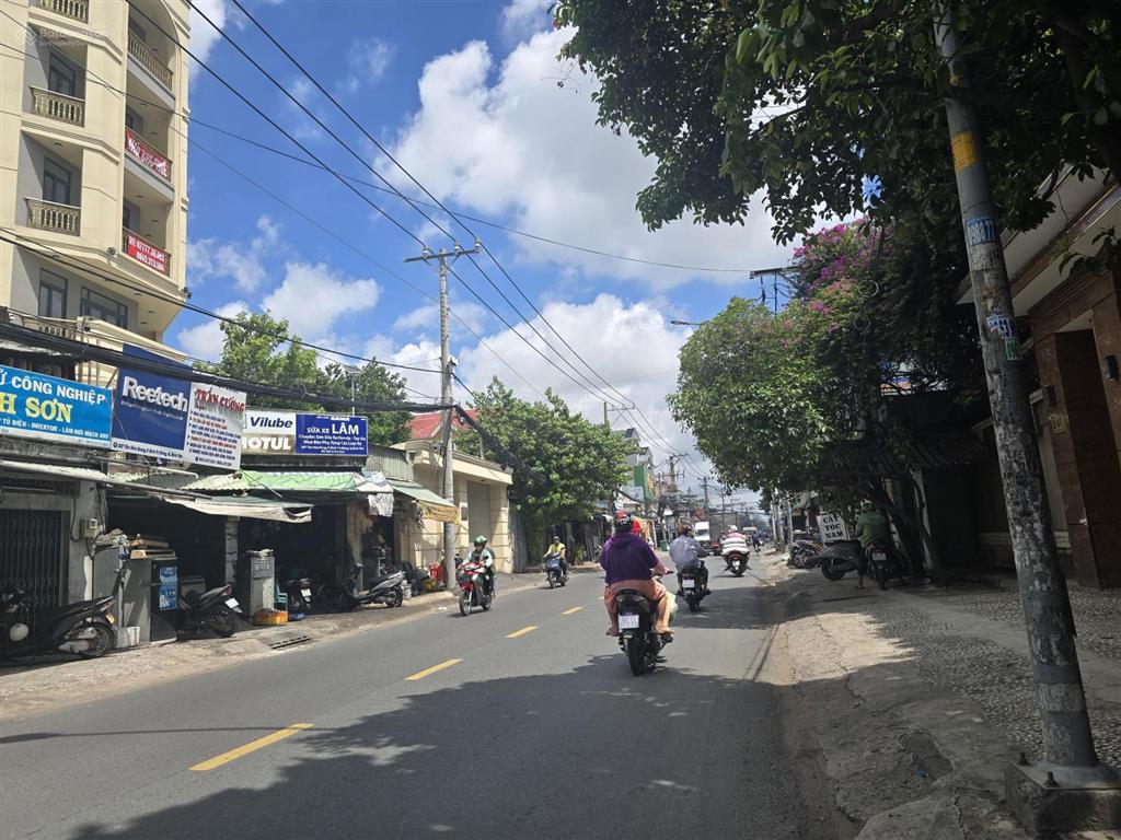 Bán nhà mặt tiền kinh doanh tân hòa đông, bề ngang gần 5m. dòng tiền 22 triệu. giáp quận 6