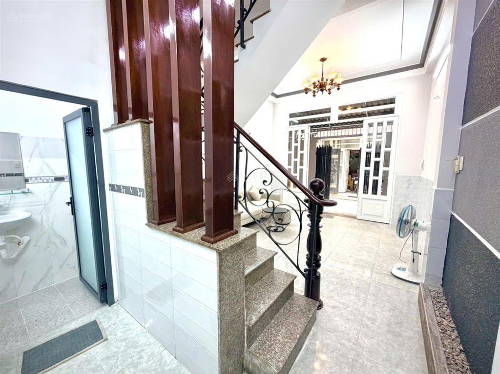 Bán nhà bình long + văn cao  giáp ranh quận tân phú  4 tầng  chỉ 5 tỷ  0914 443 ***