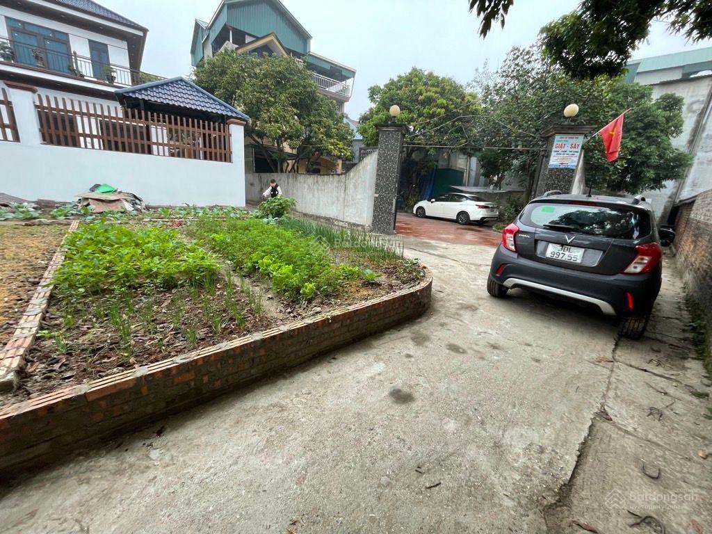 Ô tô, ngõ thông, sát kcn thuận thành 3, xung quanh đầy đủ tiện ích.