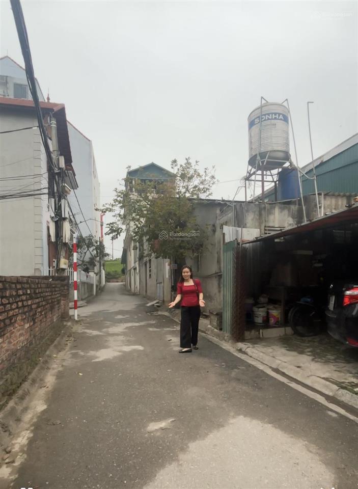 Mặt ngõ, ô tô tránh, trung tâm p.long biên, giá đầu tư
