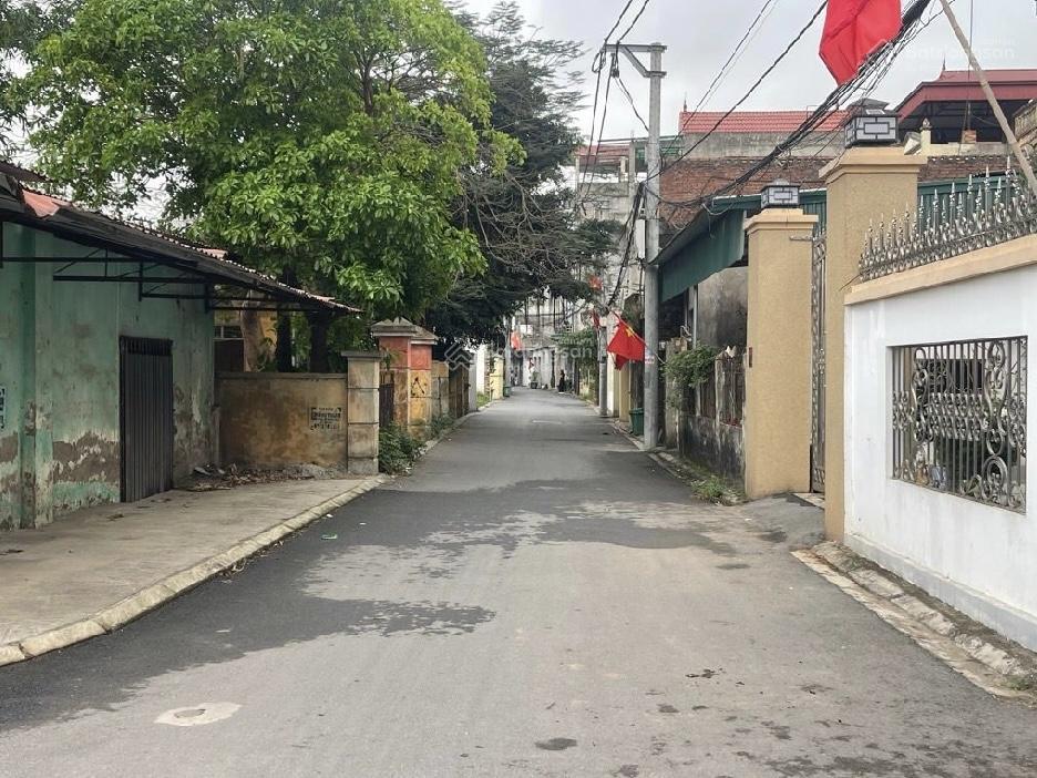 Gia lâm, mặt ngõ, ô tô tải, giá chưa đến 50tr/m2, sát trường đại học.