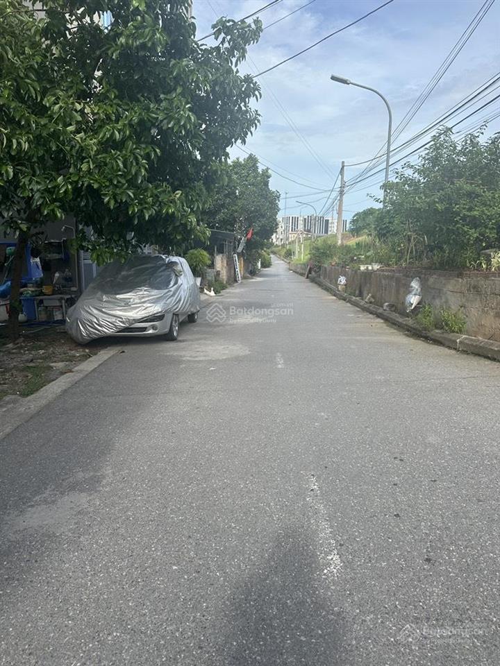 Mặt ngõ, ô tô, diện tích rộng, giá rẻ.