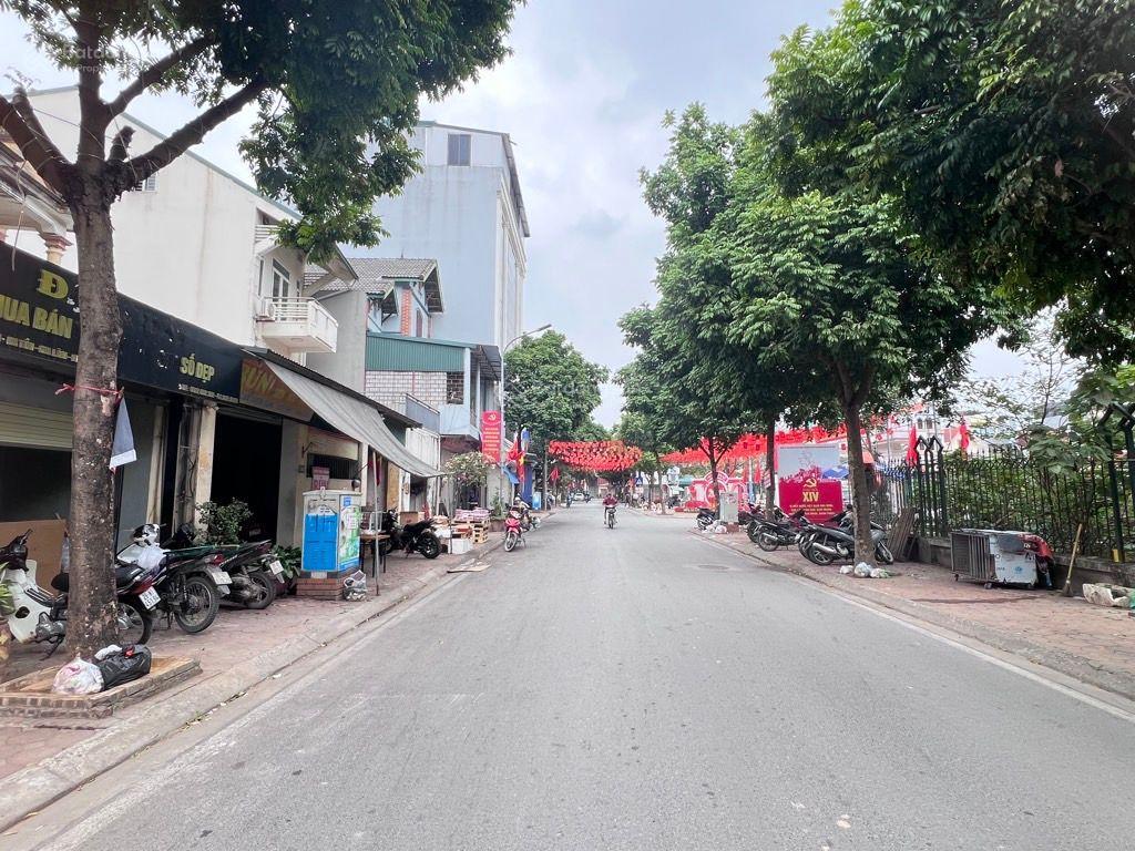 F0 chính chủ tại kiêu kỵ, sát vin oceanpark, diện tích rộng, giá cực đâu tư. ô tô ra vào thoải mái.