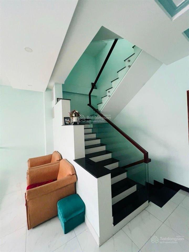 Nhà 5 tầng mặt tiền kinh doanh tại phường 6 quận 10 cũ. nhỉnh 16 tỷ