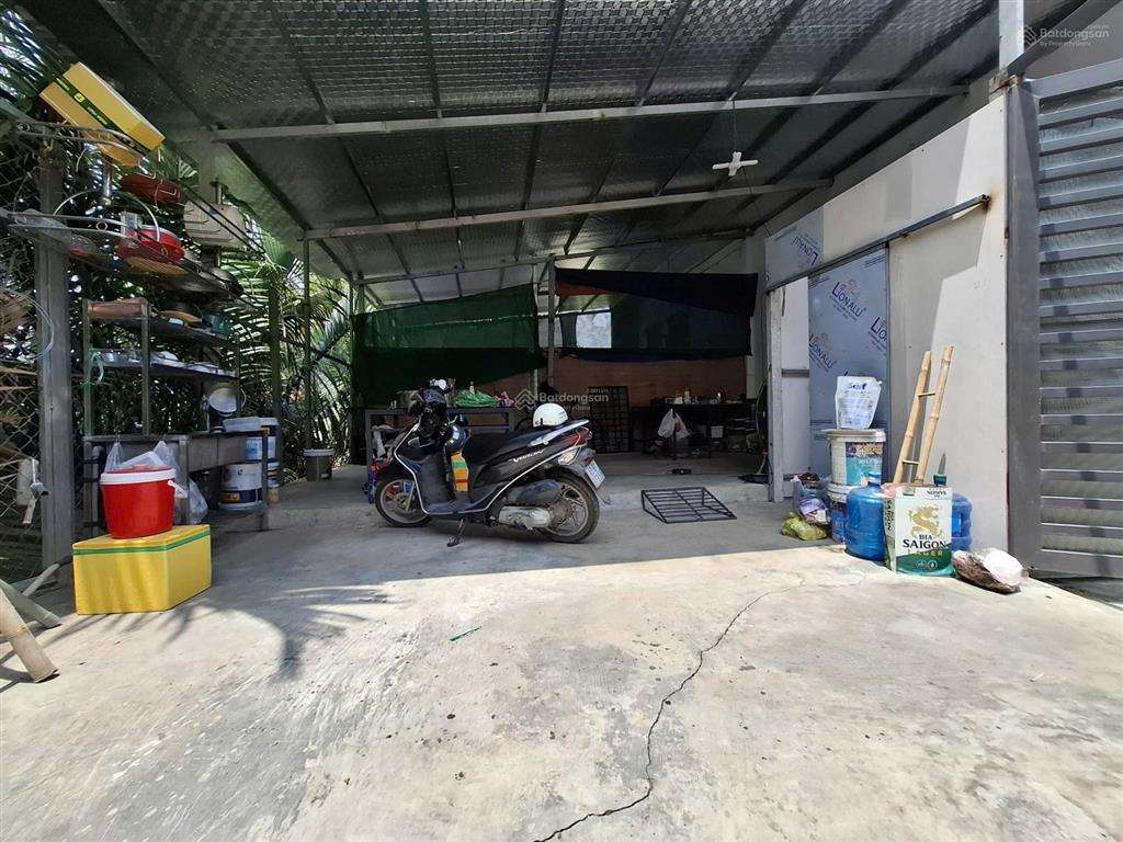 Bán nhà 2 mặt tiền nhà bè ngang 6,08m nở hậu 104,6m² xe hơi vào tận nhà giá 6,1 tỷ