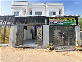 Nhà cách cầu vượt linh xuân 500m. quá đẹp cho vị trí, đường 6m 3pn sân xe hơi