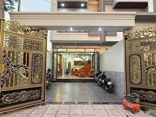 Nhà đẹp 2 lầu đúc 3 tấm ngay bên siêu thị go , cách linh xuân chỉ 500m